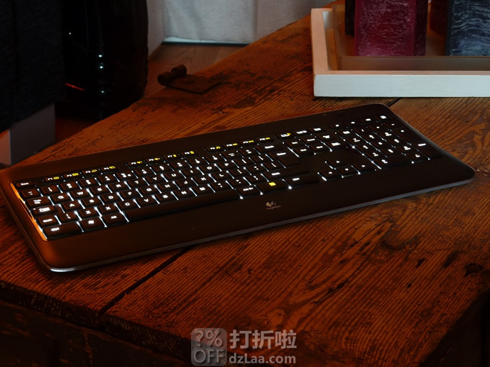 金盒特价 Logitech K800 罗技无线炫光键盘 4.8折.99 海淘转运到手约￥437 国内￥692